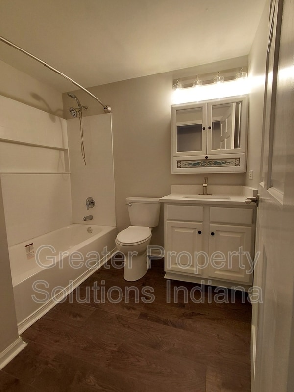 9053 W 155th Ave