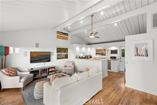 Photo - 595 Bluebird Canyon Dr