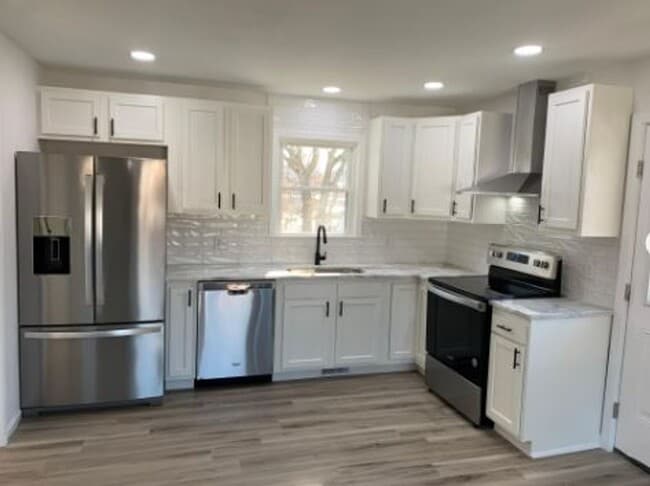 Photo - 1722 Foxborough Cir