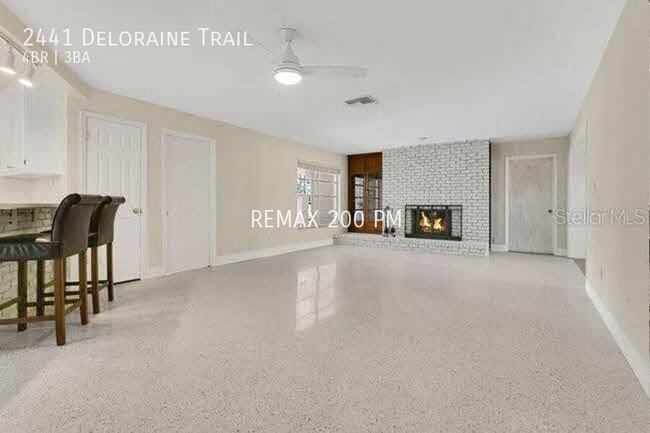 Photo - 2441 Deloraine Trail
