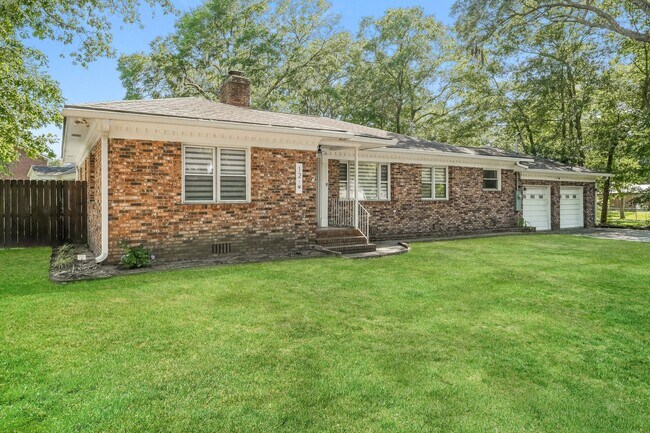 Photo - 3 Bedroom 2 Bathroom in Morningside of Park Circle
