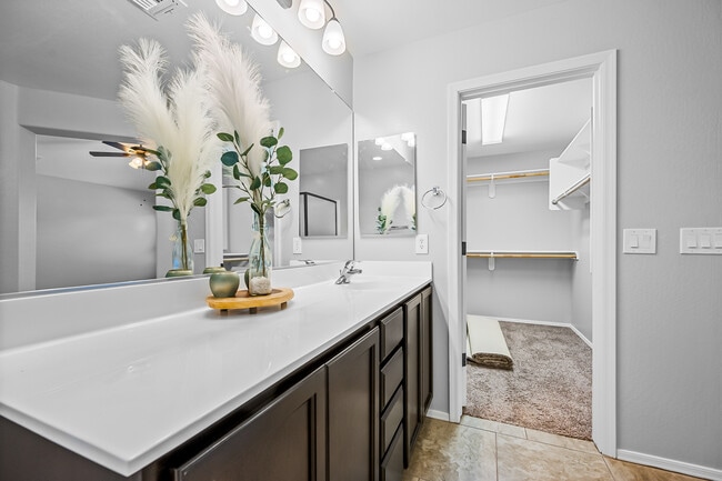 Photo - 5032 S Curie Way