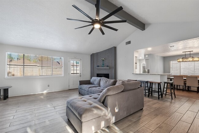 Photo - 2410 Colonial Ridge Dr