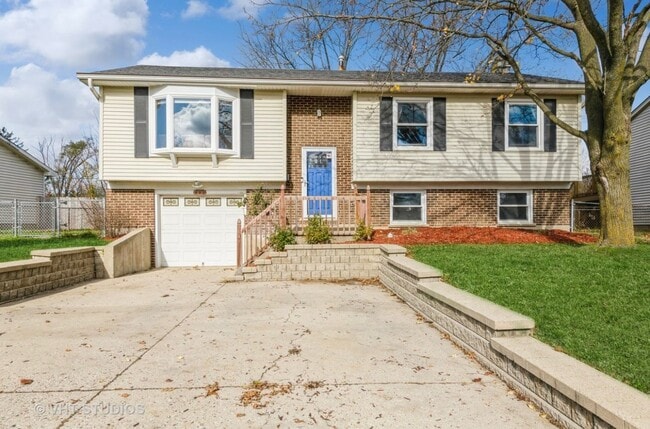 Building Photo - 980 Brush Hill Ln Rental