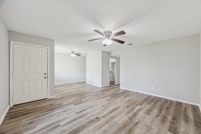 Photo - 6022 Meadowbrook