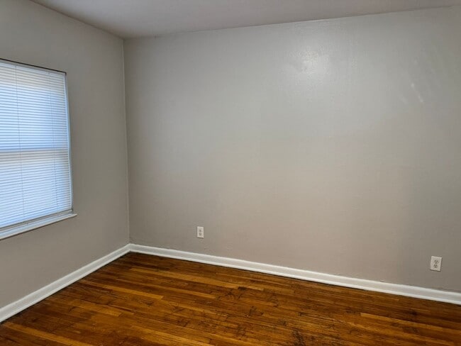 Photo - 1918/1920/1922 East 16th Street Unit 1922