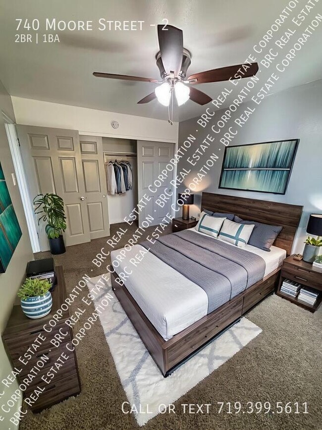 Building Photo - 740 Moore St Unit 2