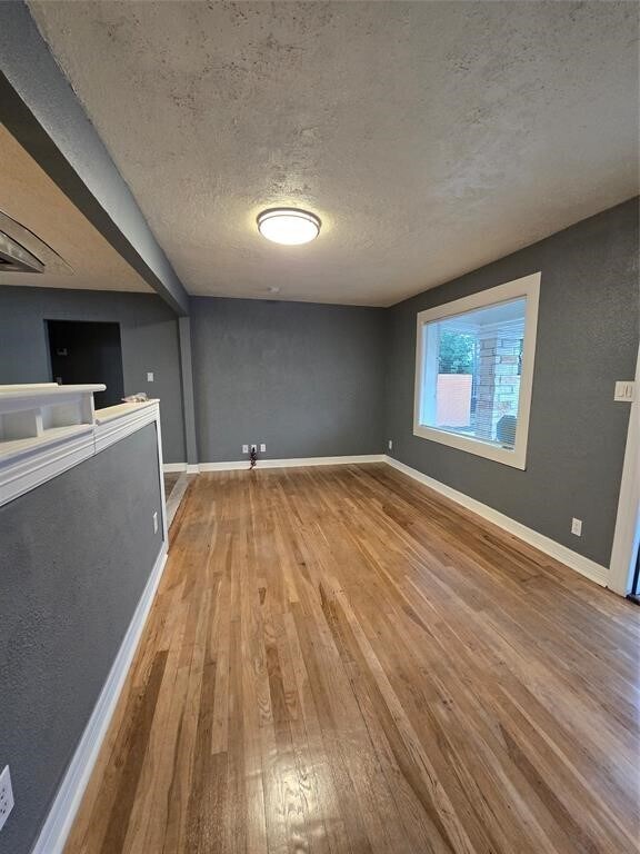 Photo - 3309 Sunbeam St