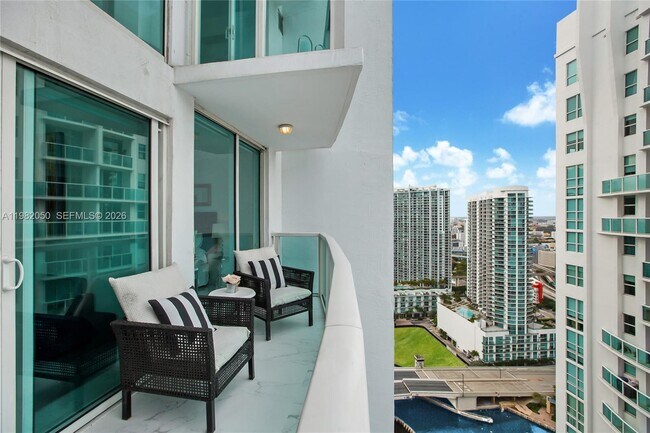Photo - 41 SE 5th St Unit 2109
