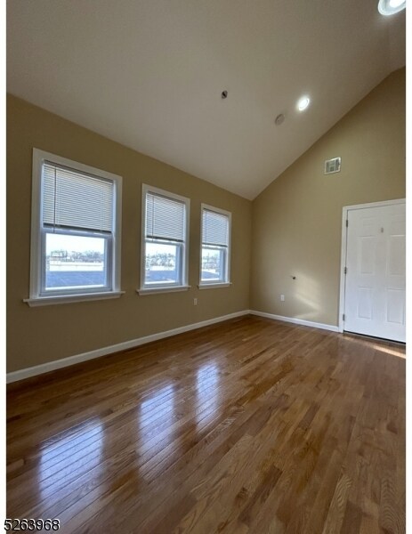 Photo - 329 Broad St Unidad 3R