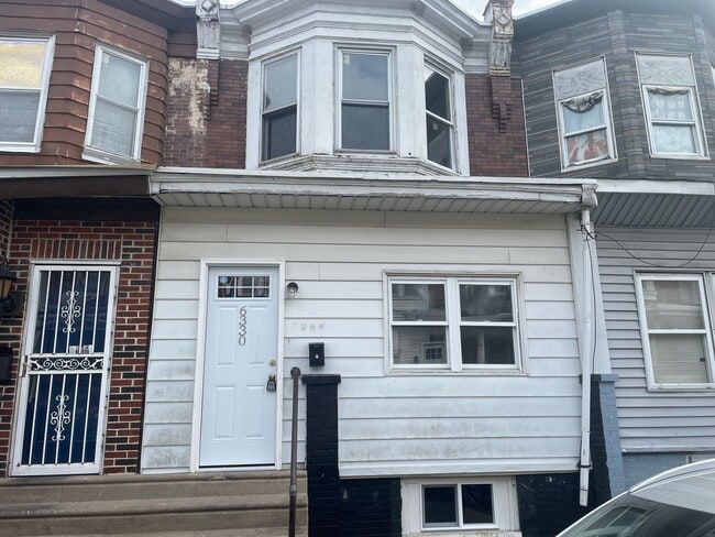 Building Photo - Large and affordable- Ready for your enjoyment