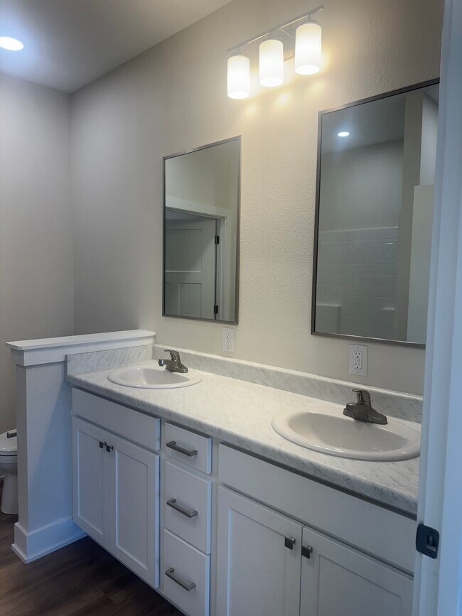 Photo - 1101 Emerald Cove Dr