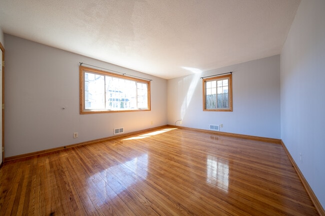 Photo - 3821 Clinton Ave