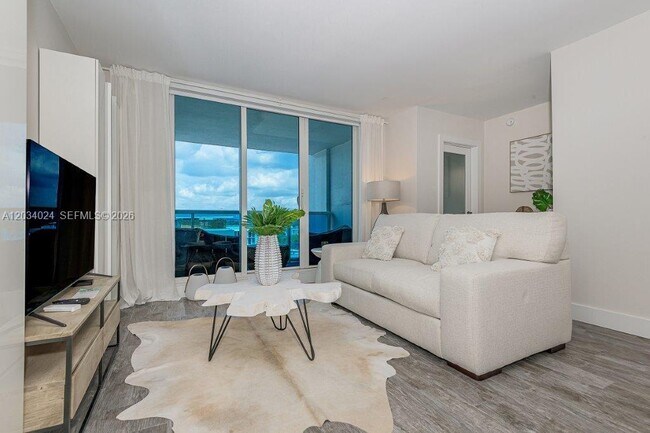 Photo - 2301 Collins Ave Unidad 926