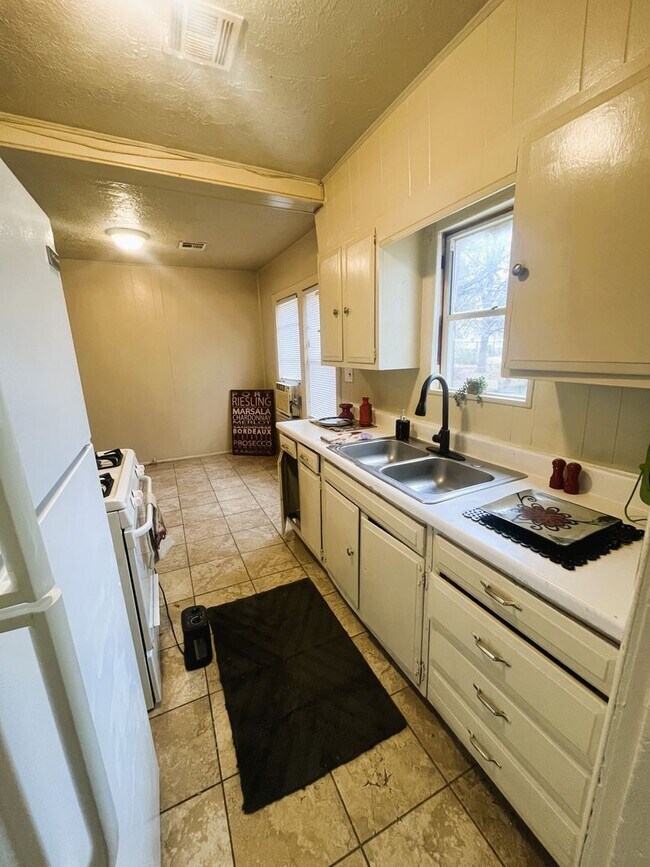 Photo - N6 Unit 944 Sw 35-1