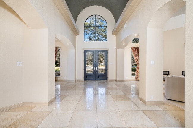 Photo - 3 Birnam Oaks