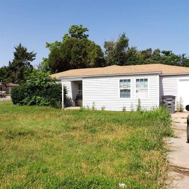 Building Photo - 2701 SW G Ave Rental