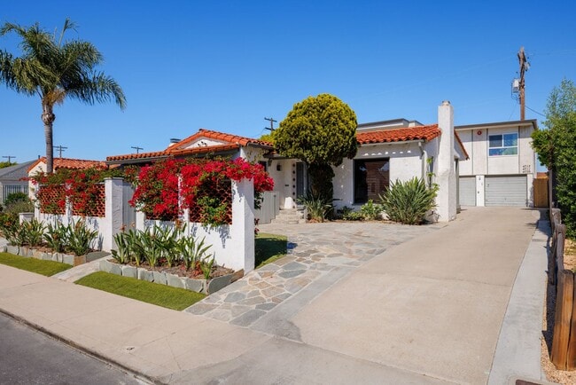 Photo - 4715 Soria Dr