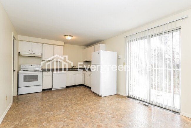 Photo - 7959 Mt Hood