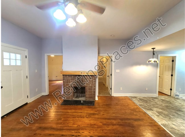 Photo - 1105 Heard Ave