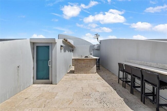 Photo - 2950 NE 188th St Unidad 510