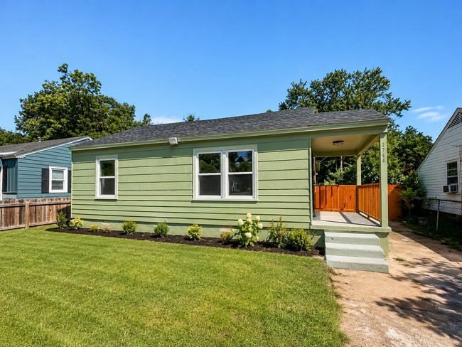 Building Photo - 3744 Mandalay Dr