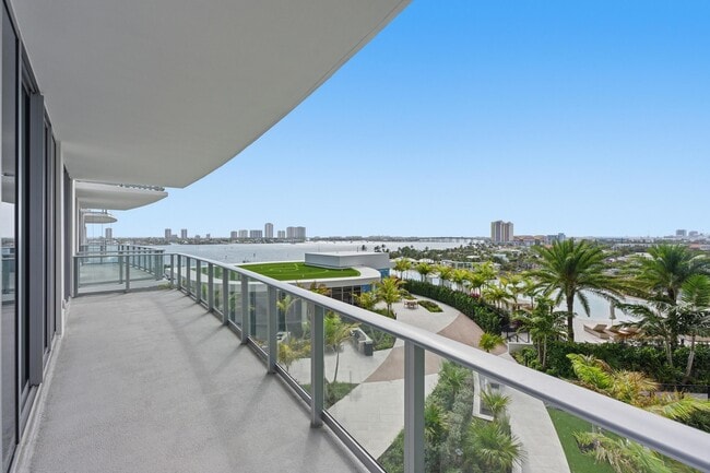 Photo - 220 Lake Shore Dr Unit 811