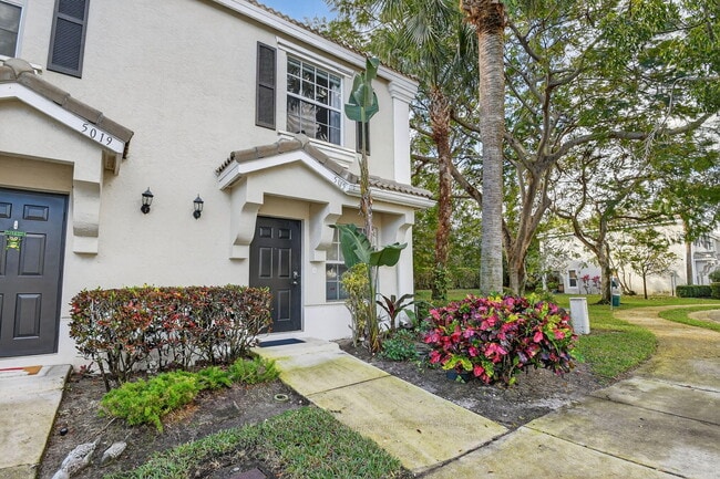 Photo - 5015 Palmbrooke Cir