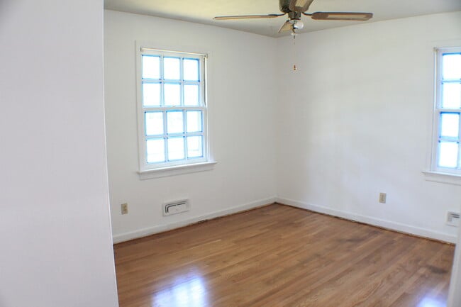 Photo - Adorable Home Off Skipwith