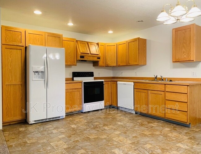 Photo - 1613 Sand Ct