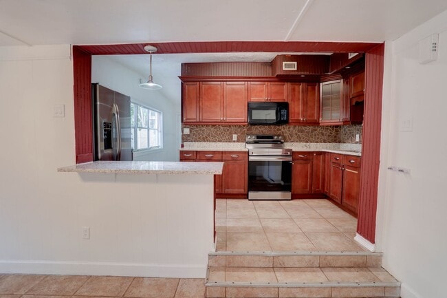 Photo - 7608 Simms Ave