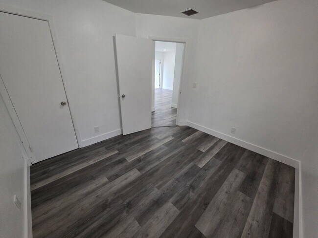 Photo - 1021 Henrietta Ave