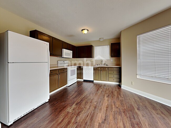 Photo - 3139 Summitrun Dr