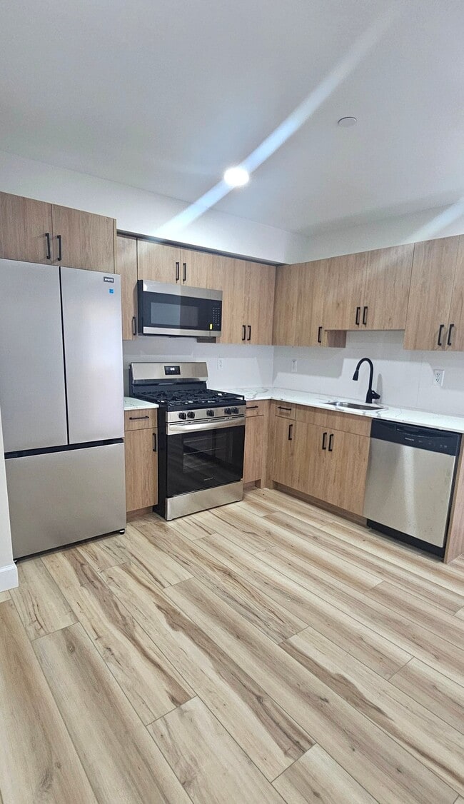 Photo - 42 Warner St Unit B3