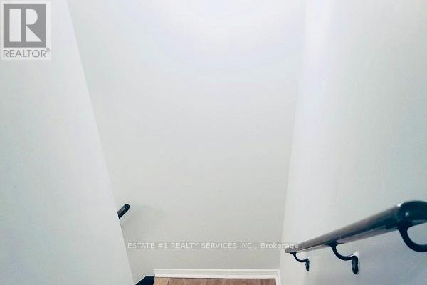Photo - 12 Locarno St