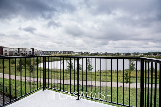 Photo - 655-655 Watt Blvd SW
