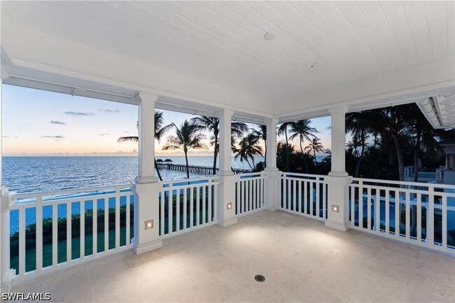 Building Photo - 1270 Gulf Shore Blvd S