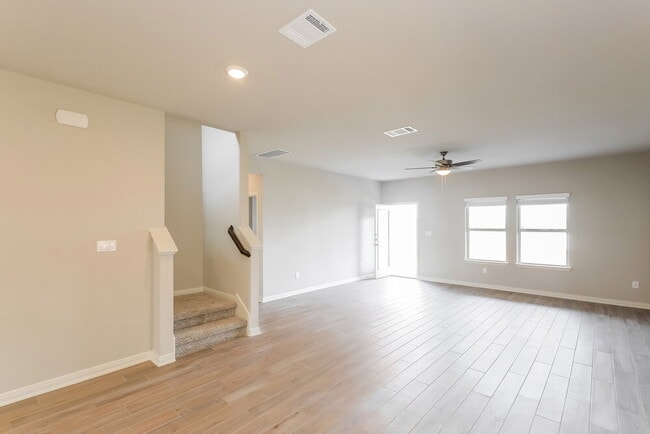 Photo - 1417 Arcadian Lily