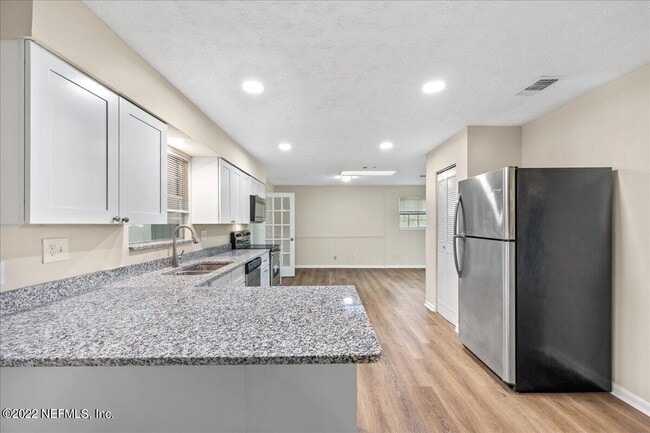 Photo - 1683 Morningside Dr