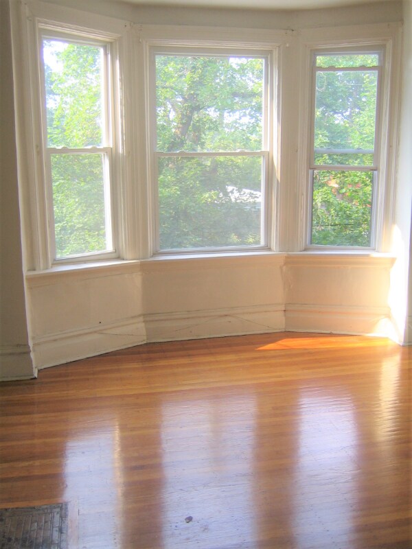 Photo - 5706 Darlington Rd Unit 2nd Flr