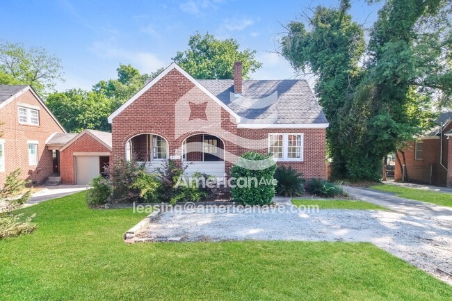 Building Photo - 3308 Woodlawn Ave