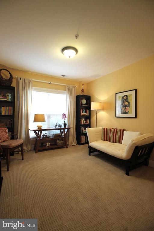 Photo - 421 N George Mason Dr