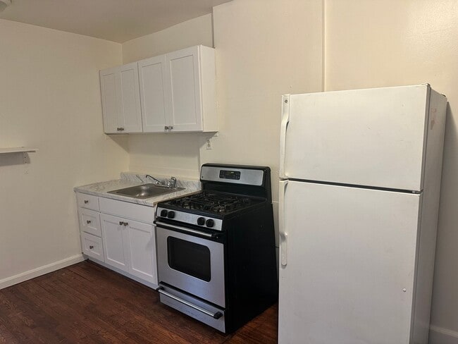 118 S Broadway Unit 1