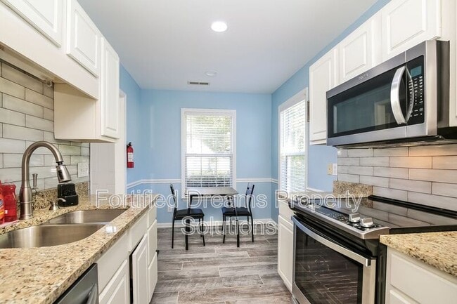 Photo - 198 Wesley Harris Cir