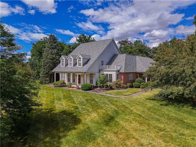 Building Photo - Elegant Living Awaits: Luxurious 4-Bedroom... Rental