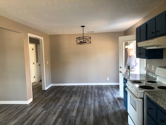 Photo - 1167 Hall Memorial Rd NW