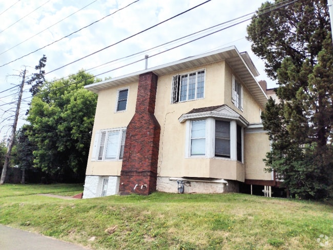 Building Photo - 313 S 21st Ave E Rental