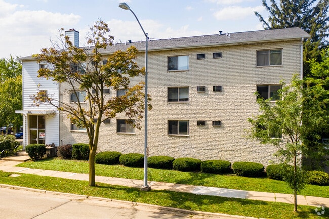 Photo - 218 S Bassett St