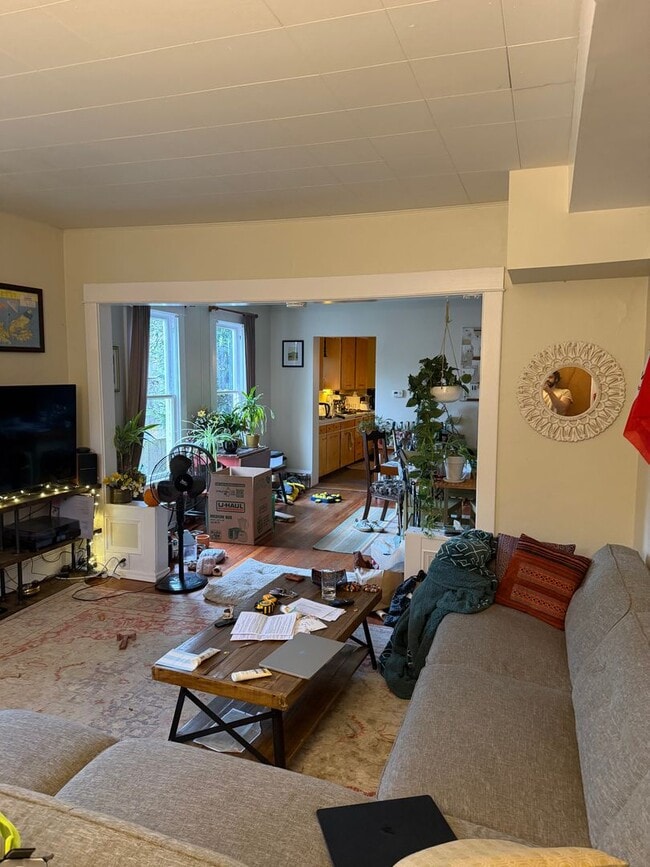 Photo - Vintage Duplex in desirable Wallingford Neighborhood!