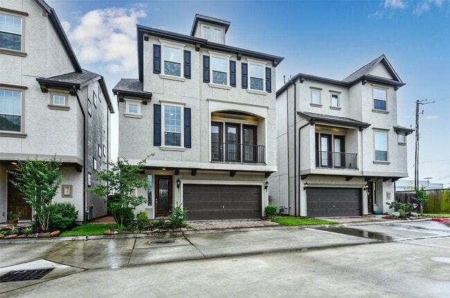 Photo - 1504 Peyton Oaks Pl